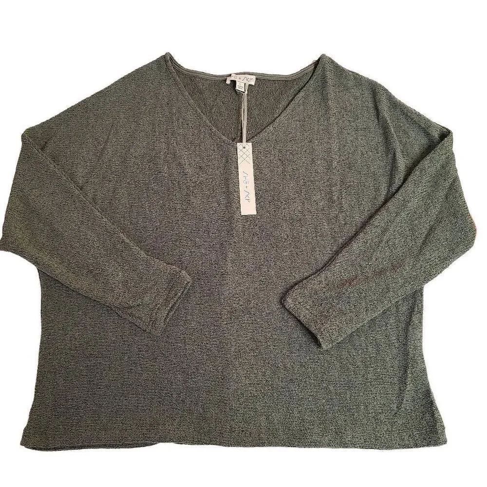 She + Sky Womens NWT Sage Green V-Neck Sweater Large